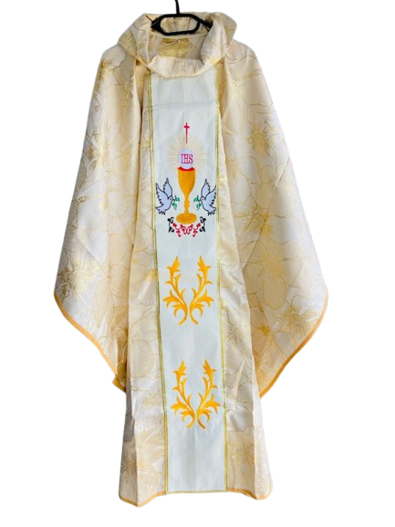 cream quality chasuble